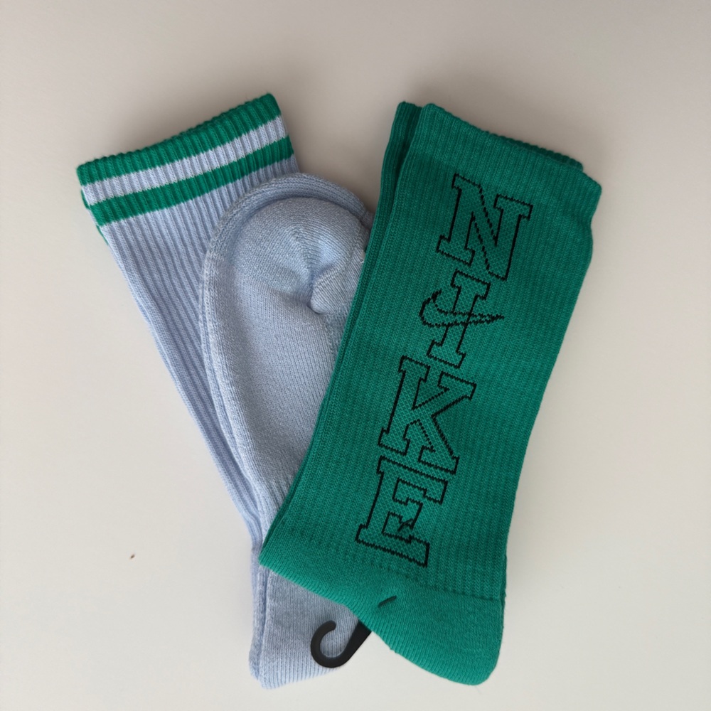 Nike crew socks 2 pack New without tags men’s medium